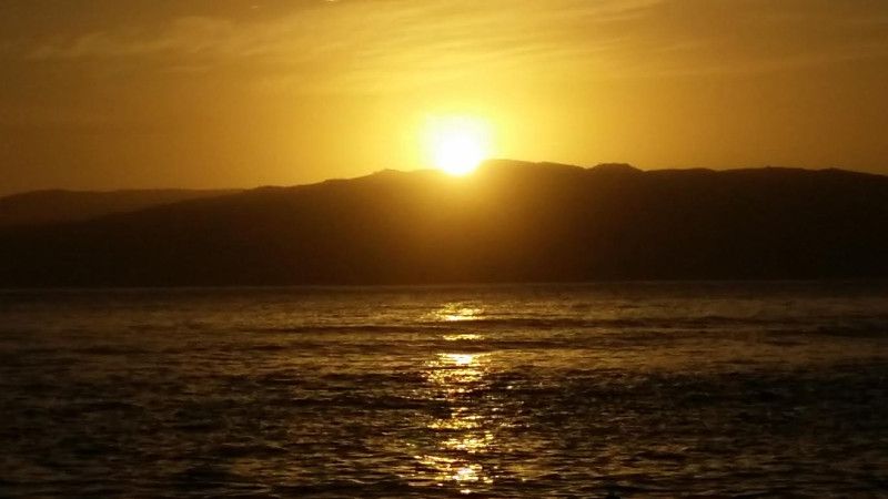 阿嘉島の日の出 - 日の出日の入時刻・方角マップ