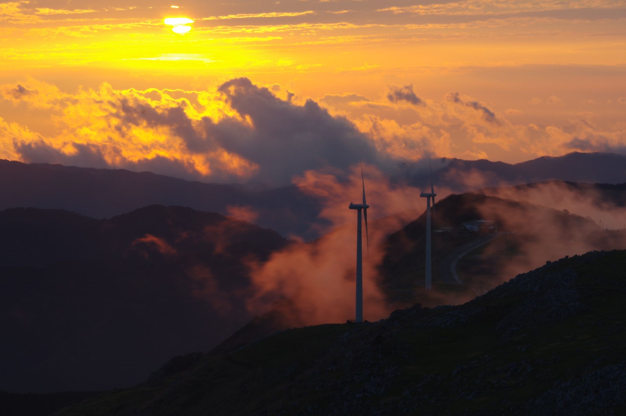 日の出 四国カルストの夕景 - 日の出日の入時刻・方角マップ